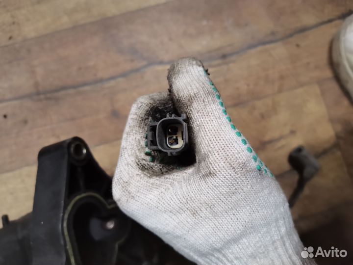 Впускной коллектор в сборе Ford Escape