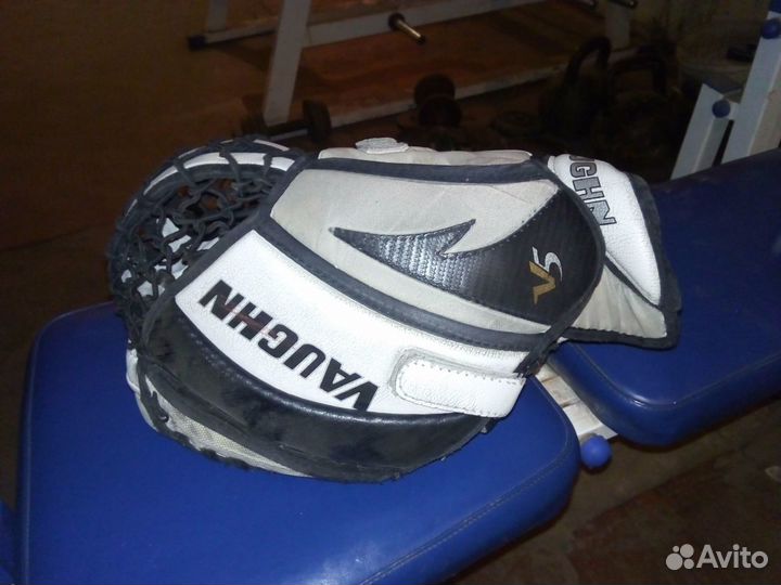 Хоккейная вратарская форма