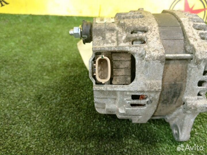 Генератор Nissan Note E12 HR12DDR 2012