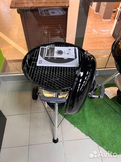 Угольный гриль Weber Compact Kettle 47