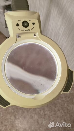 Лампа -лупа напольная косметическая