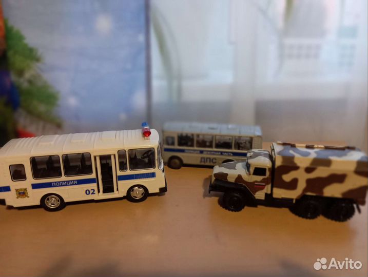 Транспорт игрушки