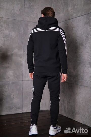 Спортивный костюм Adidas