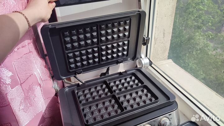 Гриль De'Longhi MultiGrill CGH 1030D