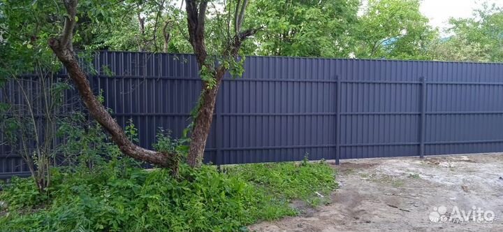 Установка забора из профнастила