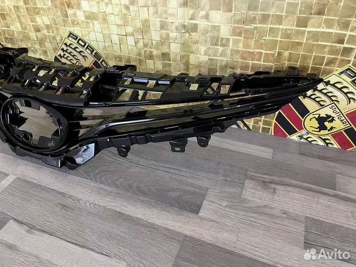 Решетка радиатора на Toyota Camry v70 рестайлинг