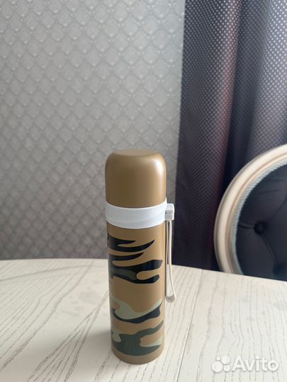 Термос новый