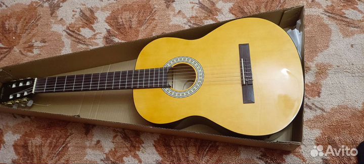 Продам гитару fender squier SA150N