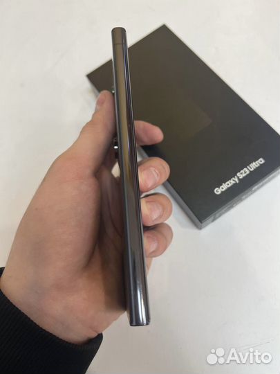 Samsung Galaxy S23 Ultra, 12/256 ГБ