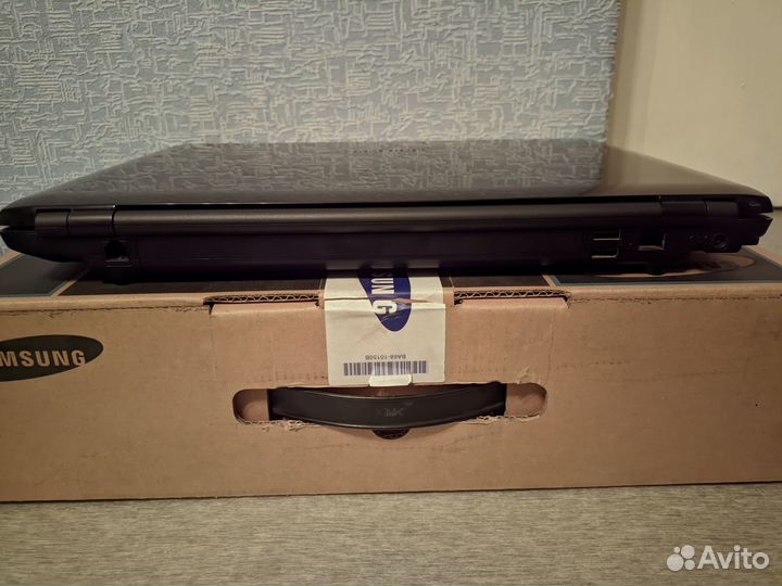 Ноутбук Samsung 15.4