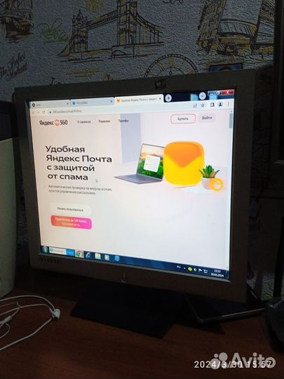 Монитор для компьютера