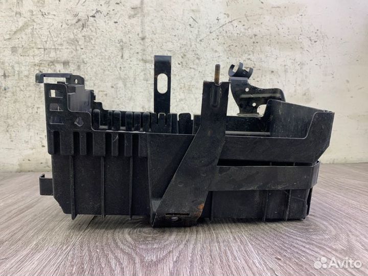 Полка аккумулятора Opel Astra J