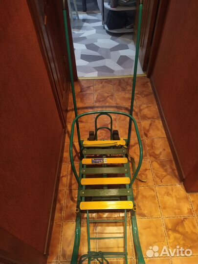 Детские санки на колесах