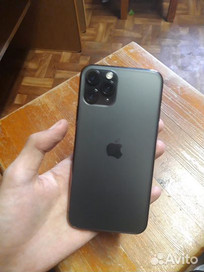 iPhone 11 Pro, 64 ГБ