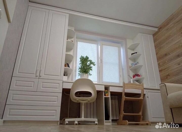 Рабочая зона у окна