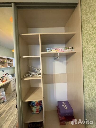 Платенной шкаф