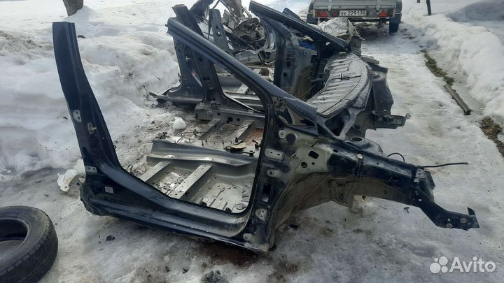 Средняя часть peugeot 308