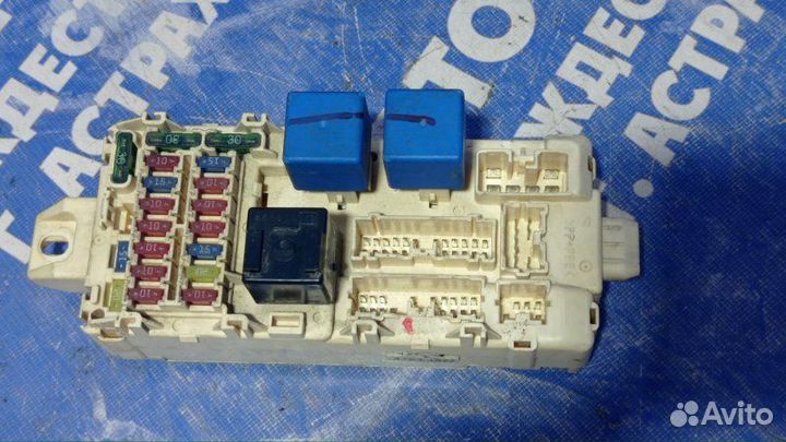 Блок предохранителей салона Mitsubishi Galant 8