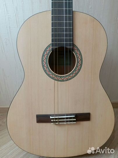 Акустическая гитара yamaha c40m