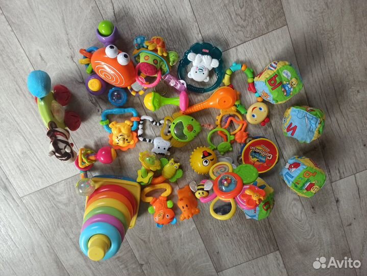 Развивающие игрушки для самых маленьких