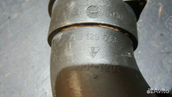 Патрубок воздушного фильтра Porsche Cayenne 957