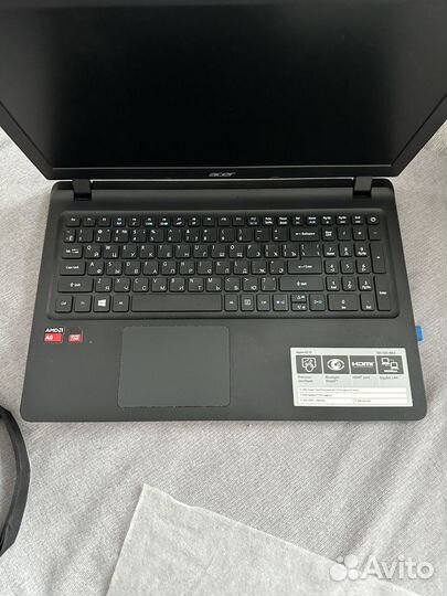 Ноутбук Acer Aspire ES1-523-60LS