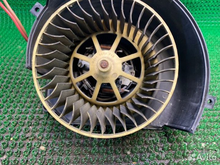 Мотор отопителя Opel Omega B X20XEV 1998