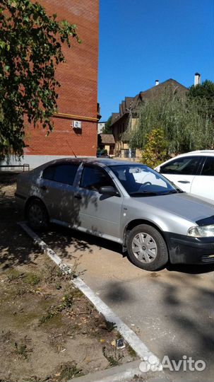 Skoda Octavia 1.6 МТ, 2003, 300 000 км