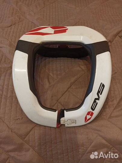 Защита шеи evs