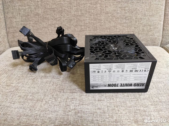 Блок питания AeroCool Aero White 700W