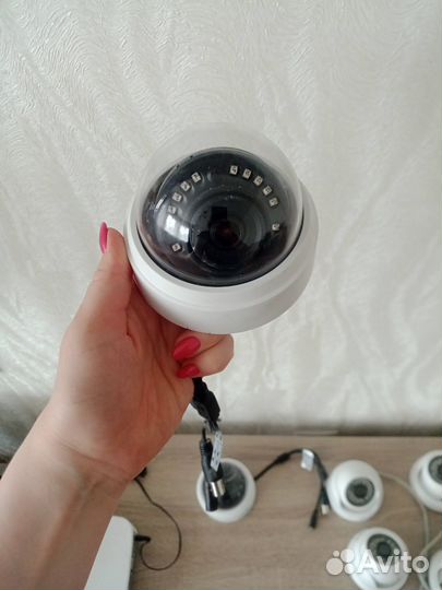 Набор для видеонабления: камеры и видеорегистратор