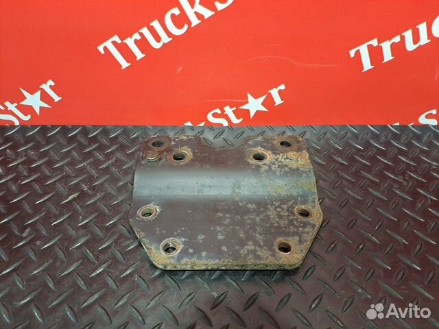 Кронштейн ящика акб правый камаз 5490