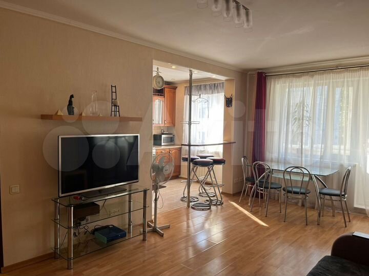 2-к. квартира, 65 м², 2/5 эт.