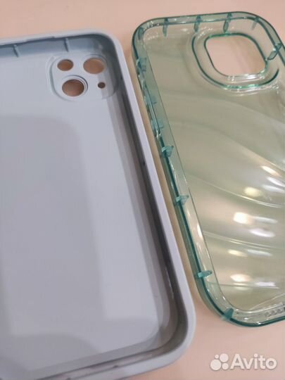 Чехол на iPhone 13