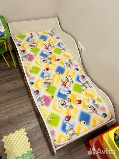 Детская кровать машинка бу