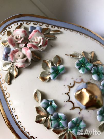 Конфетница и статуэтка