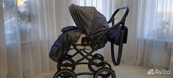 Коляска Tutis zippy 2 в 1 + автолюлька Cybex Aton