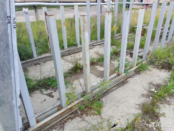 Стеллаж для вертикального хранения материала