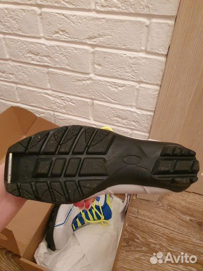 Лыжные ботинки