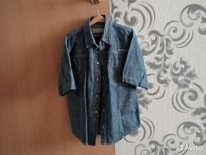 Джинсовая рубашка