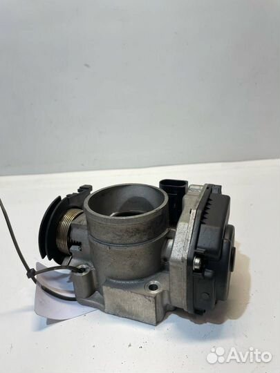 Дроссельная заслонка Audi A4 B5 1998