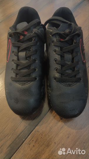 Детские футбольные бутсы