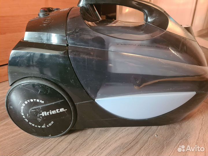 Моющий пылесос Ariete 2479 Hot Aqua Power