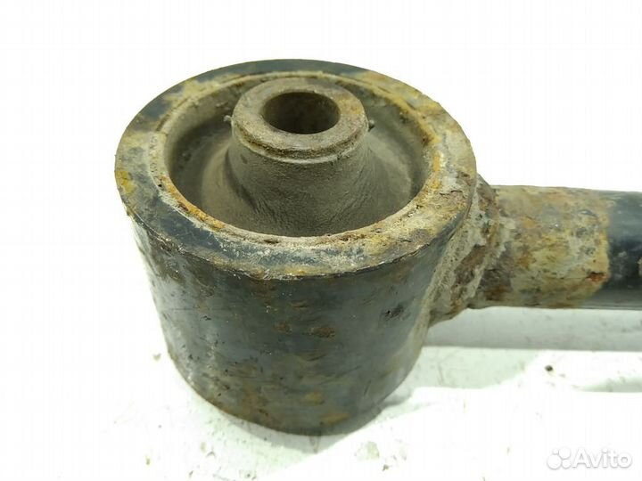 Тяга задняя продольная правая внутренняя