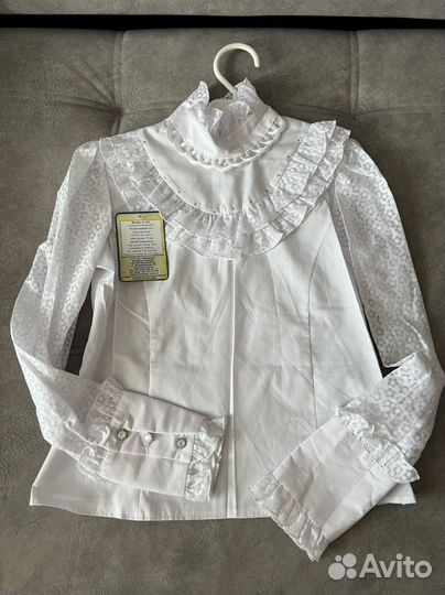 Новая блузка на девочку на рост 146 см