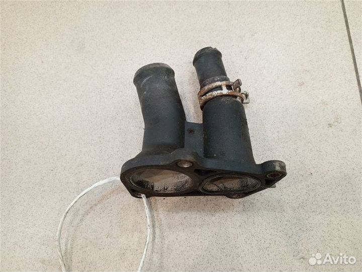 Фланец системы охлаждения Ford Fusion 2002-2012