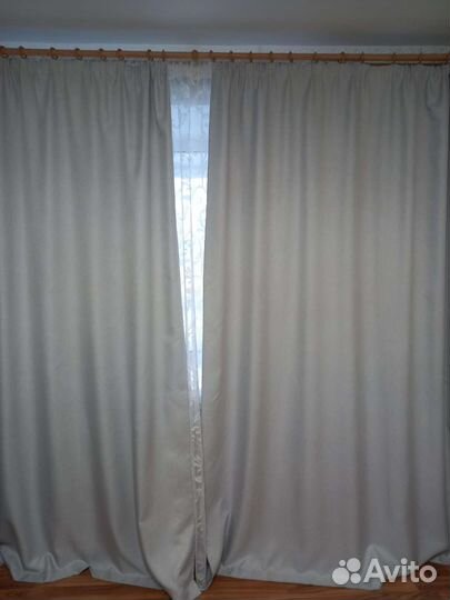 Тюлевая занавеска, плотные шторы