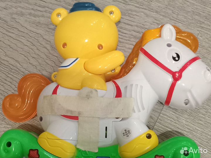 Развивающие игрушки для малышей пакетом