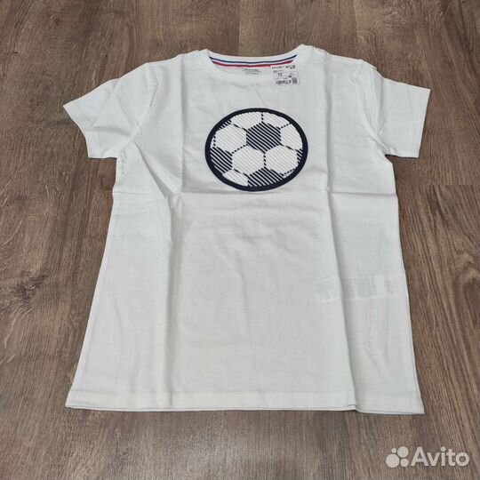 Костюм новый, 138-143/10 лет