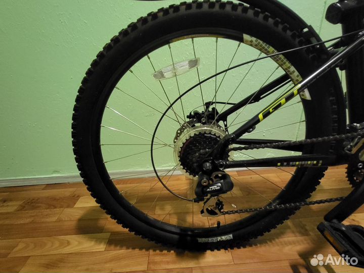 Велосипед GT avalanche 3.0